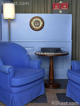 Cosmopolitan Suites 7